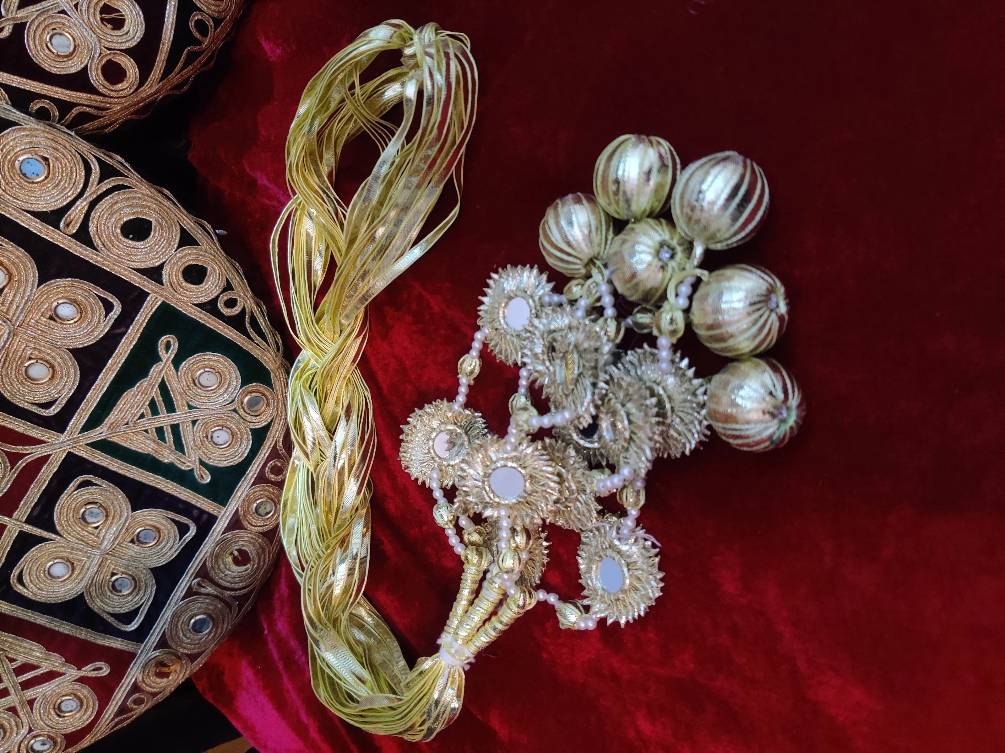 Mahira Light Gold Paranda