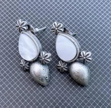 White Oxidized Earing