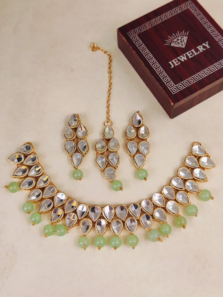 Mint Bindiya Kundan Set