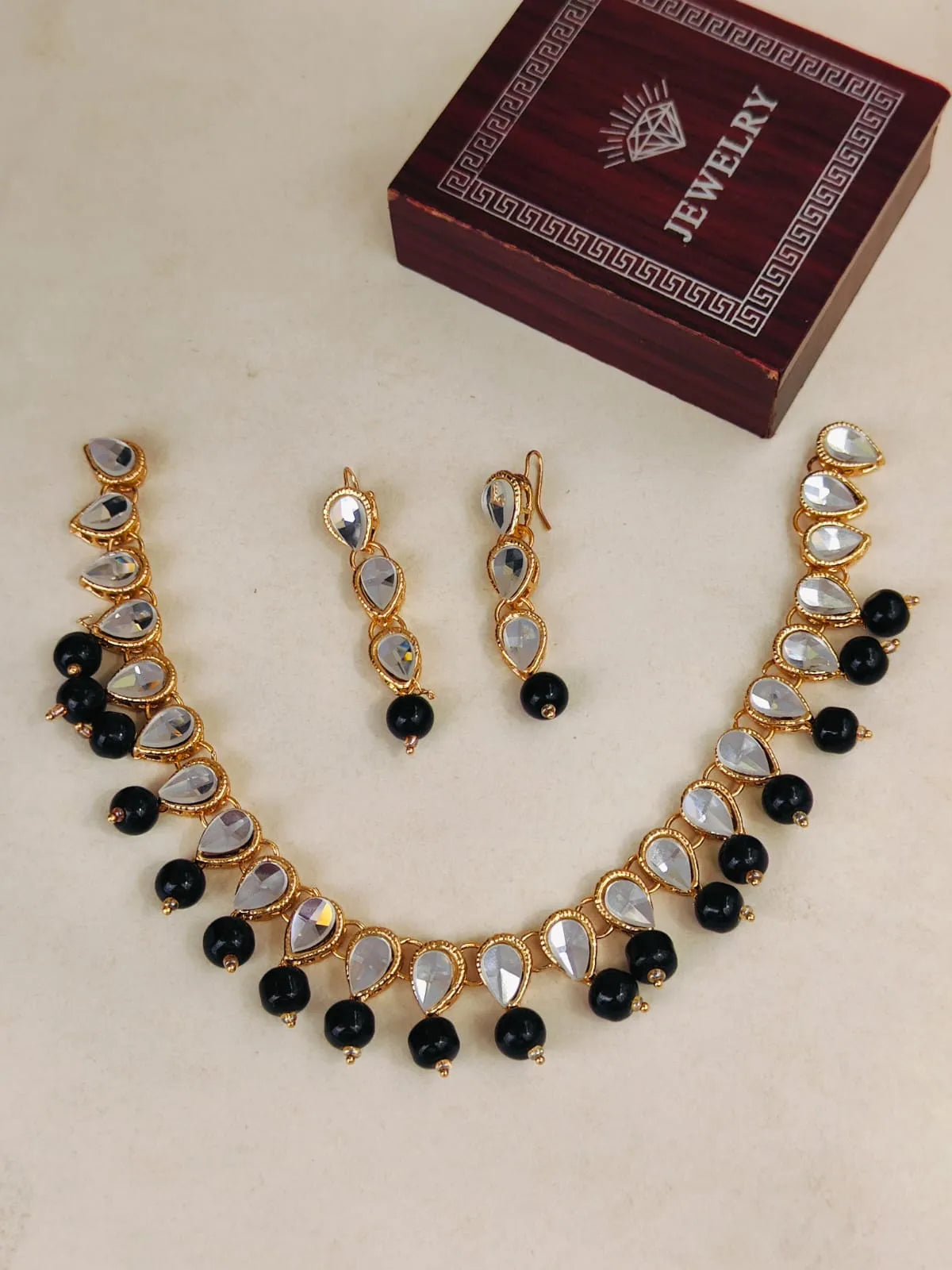 Black Moti Kundan Set
