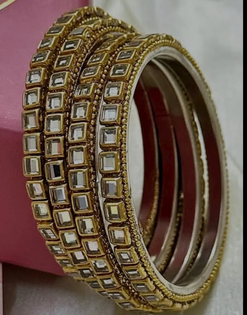 Kundun bangles