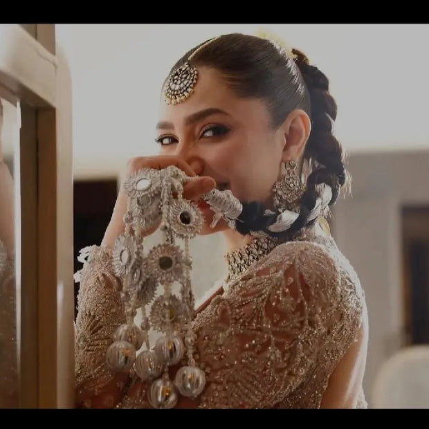 Mahira Silver Paranda