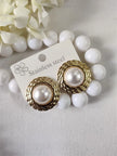 Pearl gold studs