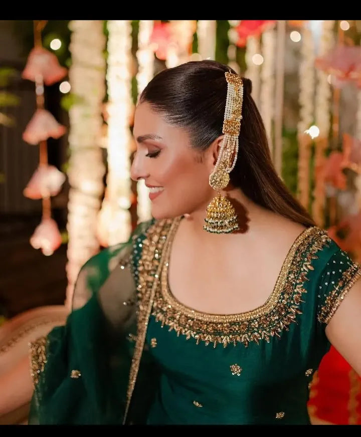 Ayeza Khan Jumkas