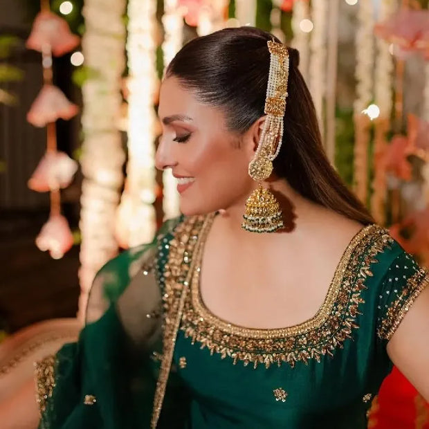 Ayeza Khan Jumkas