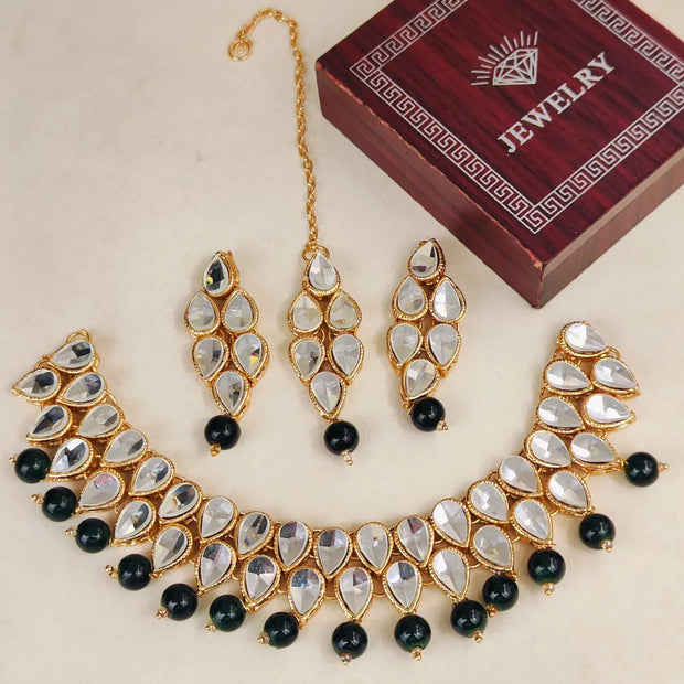 Black Bindiya Kundan Set