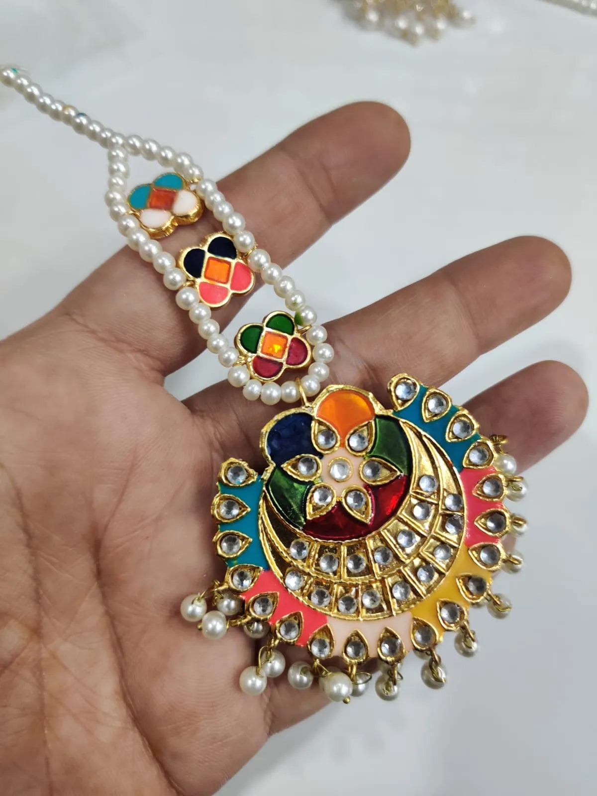 Multi Bindia