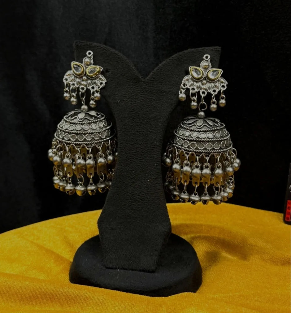 Zarnab jhumkas