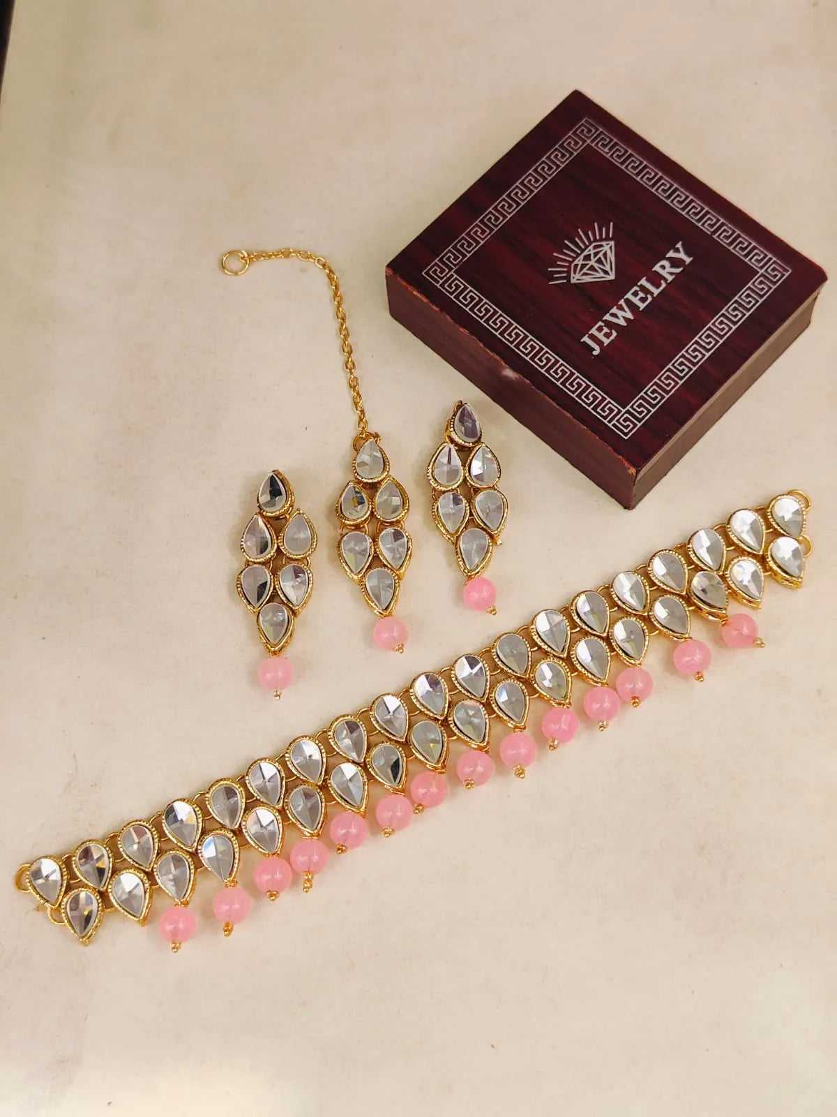 Pink Bindiya Kundan Set