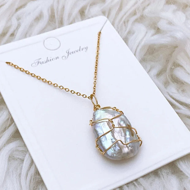 Mother of pearl pendent